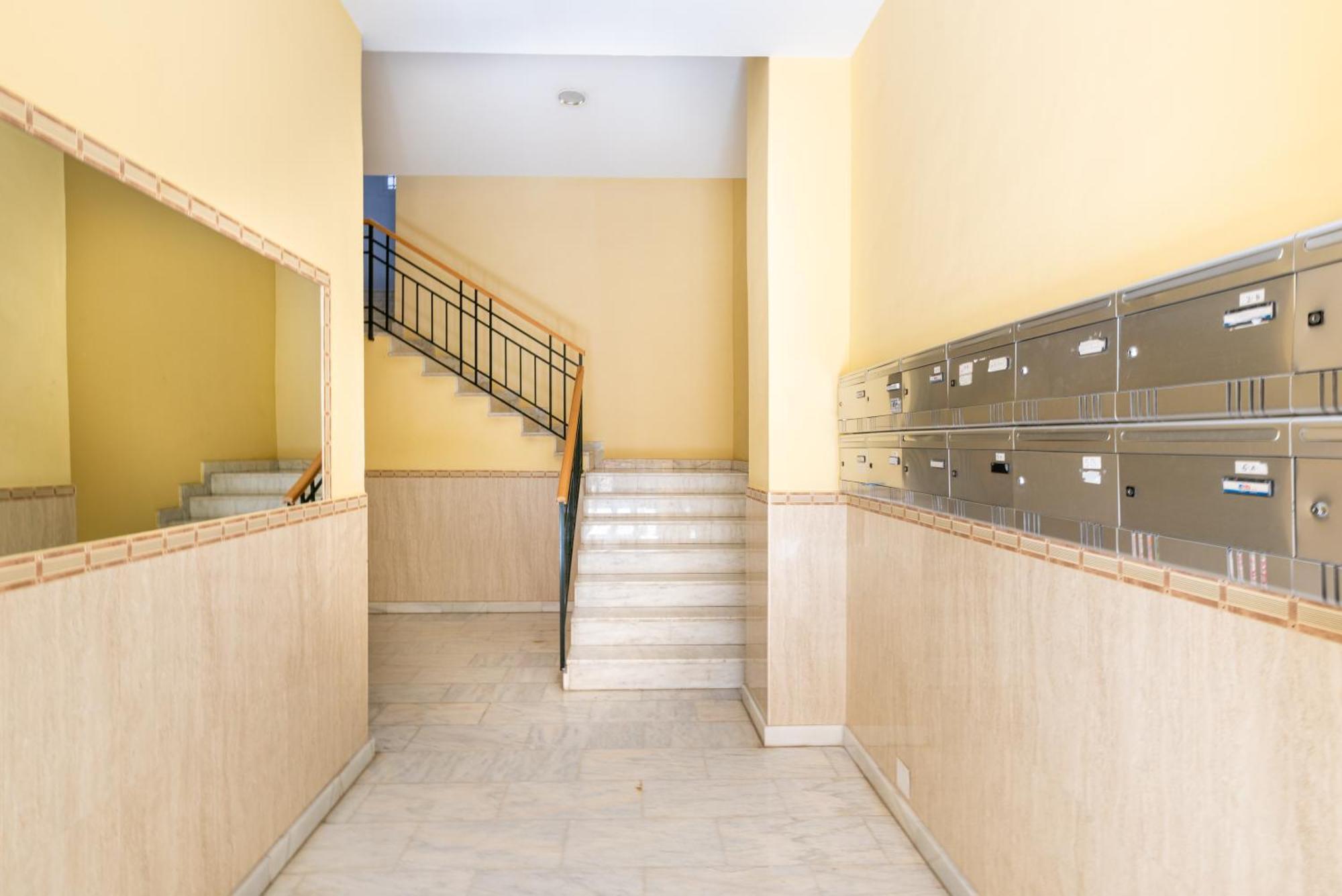 Wintowinrentals Quiet Apartment, Good Location, Free Parking 马拉加 外观 照片